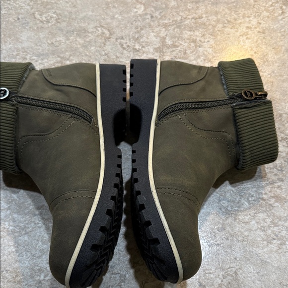 JBU Women's Dark Green Ankle Boots - Picture 3 of 9